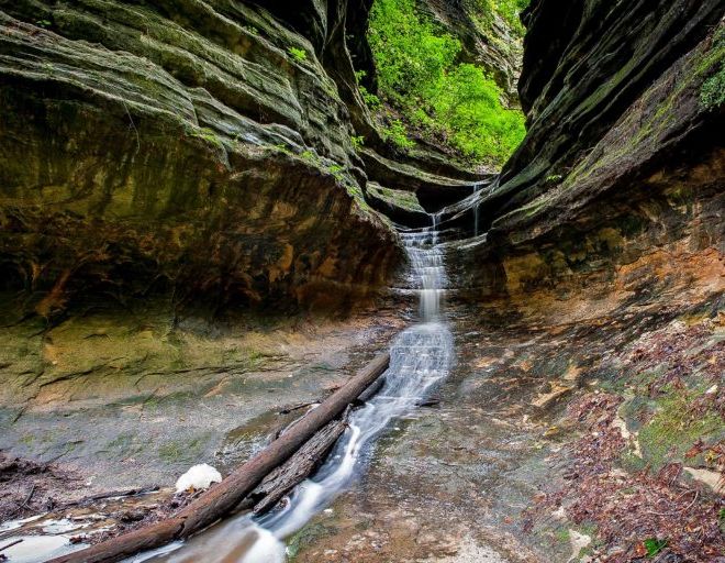 waterfall at Starved Rock State Park Image