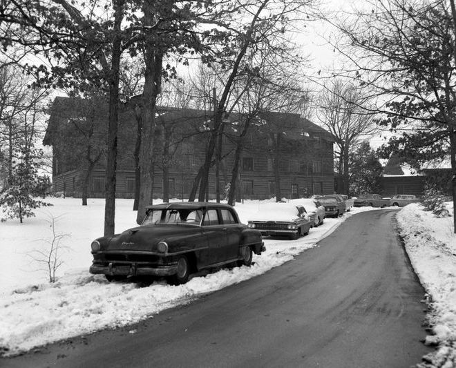 Starved Rock Lodge in March 1960