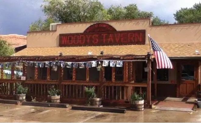 Woody’s Tavern