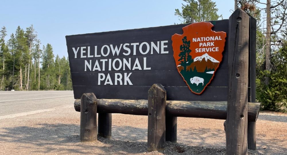 Yellowstone National Park Sign