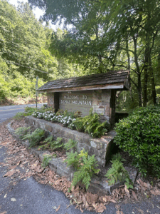 Signal Mountain Welcome Sign